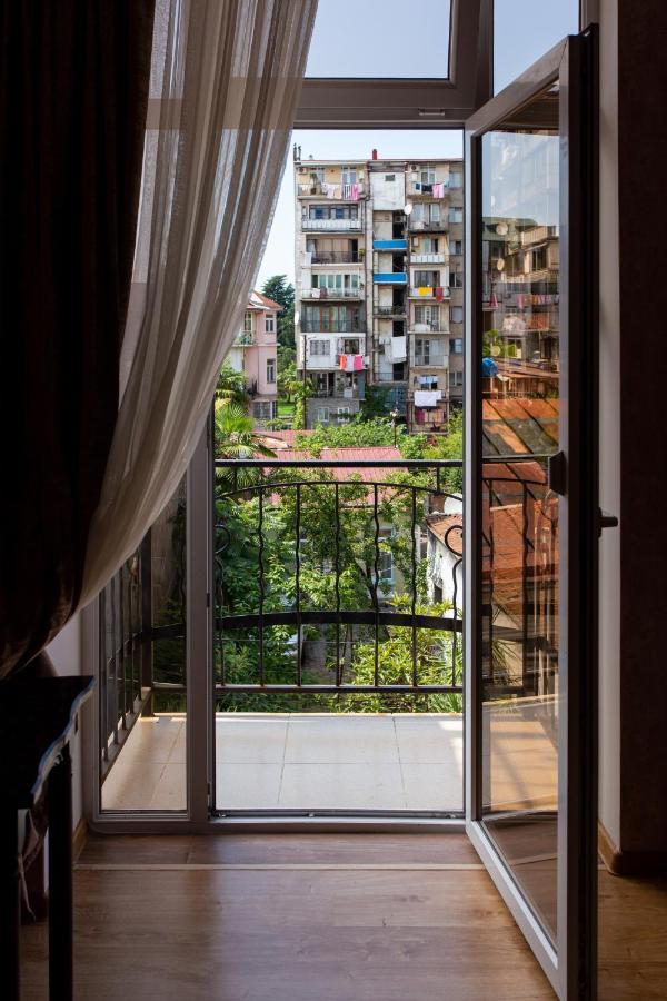 Apartments In The Historical Center Of Batumi, Near The Seaside Park エクステリア 写真