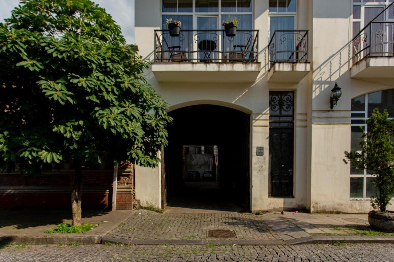 Apartments In The Historical Center Of Batumi, Near The Seaside Park エクステリア 写真
