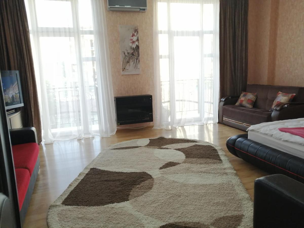 Apartments In The Historical Center Of Batumi, Near The Seaside Park エクステリア 写真