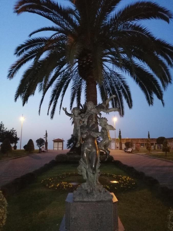 Apartments In The Historical Center Of Batumi, Near The Seaside Park エクステリア 写真